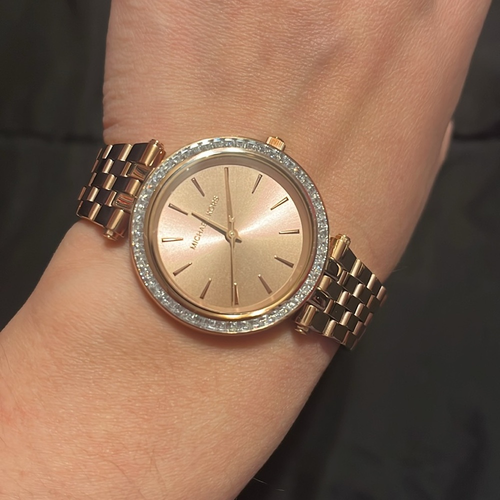 Michael Kors - rose gold watch - Picture 3 of 5